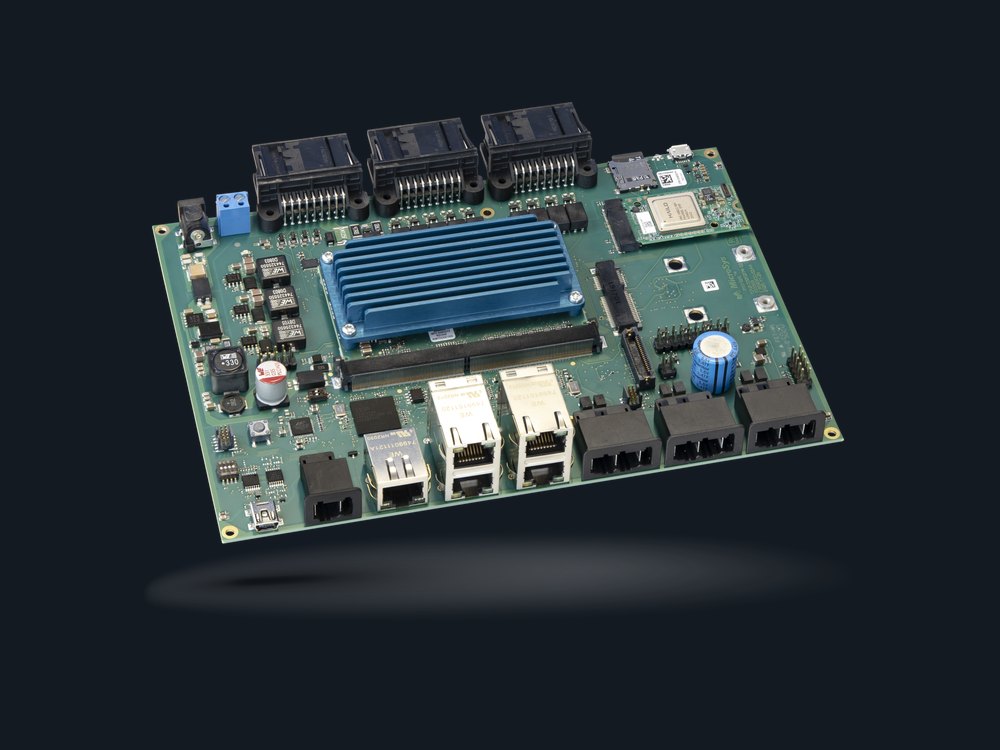 MicroSys miriac AIP-S32G Devkit (+Hailo-8)